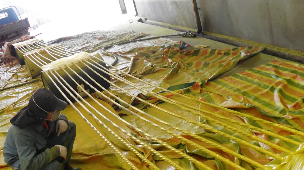 桥梁钢绞线喷涂聚脲防护体系