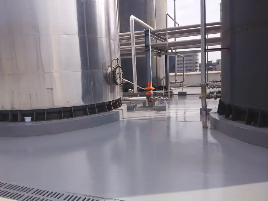 室外工业罐区防护地坪涂装完成