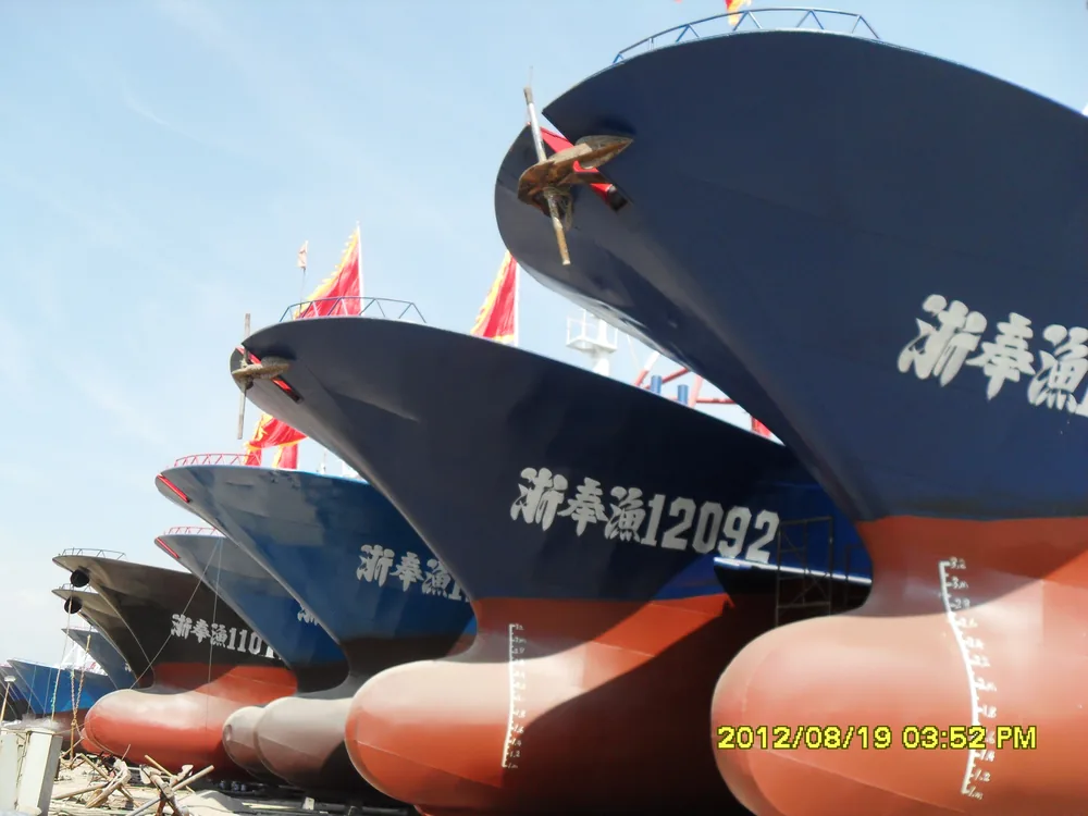 带海洋防腐涂层的成品渔船船体